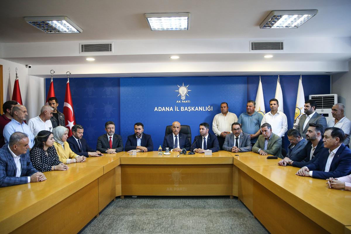 Bakan Vahit Kirişci, AK Parti Adana İl Başkanlığını ziyaretinde konuştu: