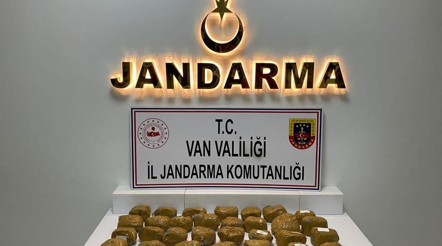 Van'da 18 kilo 321 gram esrar ele geçirildi