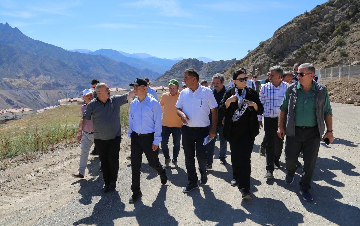 Yusufeli'nin yeni yerleşim yerine taşınma s&uuml;reci başlıyor