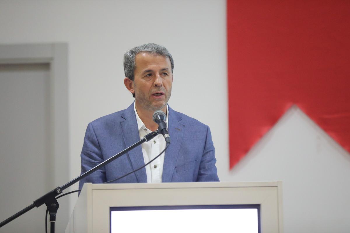 Bursa'da YKS'de ilk 1000'e giren 23 imam hatip &ouml;ğrencisi &ouml;d&uuml;llendirildi