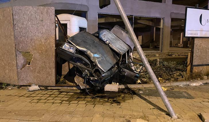 Adana'da devrilen otomobildeki 1 kişi öldü, 2 kişi yaralandı G3