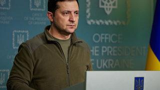 Son dakika: Ukrayna Devlet Başkanı Zelenskiy duyurdu! Rusya'dan geri alınan kentte toplu mezar bulundu