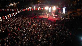 Ahmet Şafak Manisa'da konser verdi