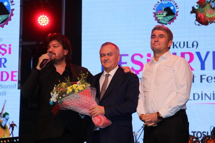 Ahmet Şafak Manisa'da konser verdi G4