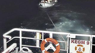 Çanakkale Boğazı'nda arızalanan tekne, KEGM ekiplerince kurtarıldı