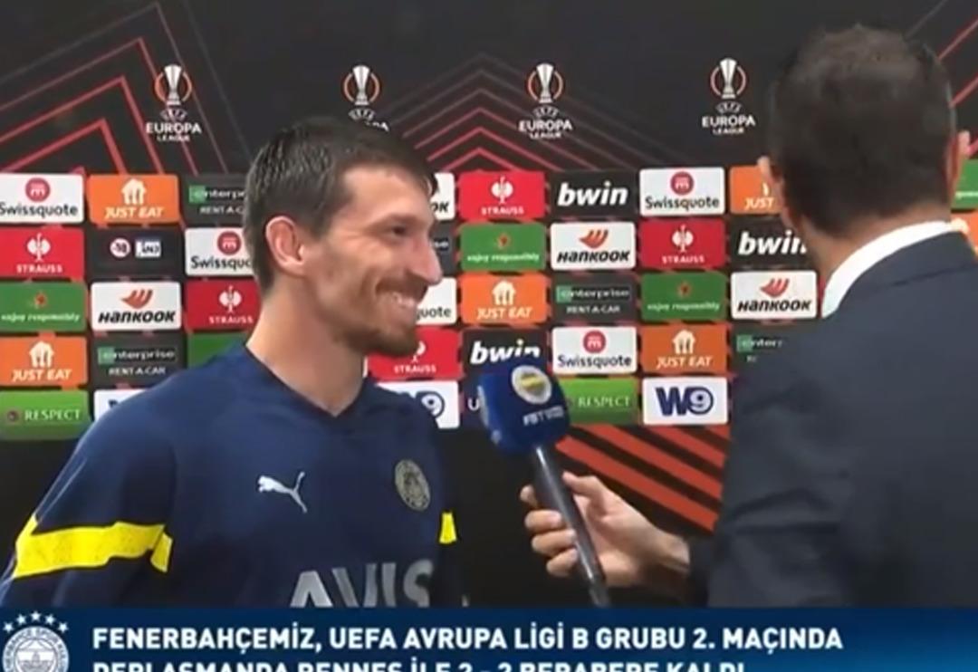 Mert Hakan Yandaş'ın tavırlarına tepki yağıyor! Galatasaray'a k&uuml;frettikleri sırada g&uuml;l&uuml;msedi...