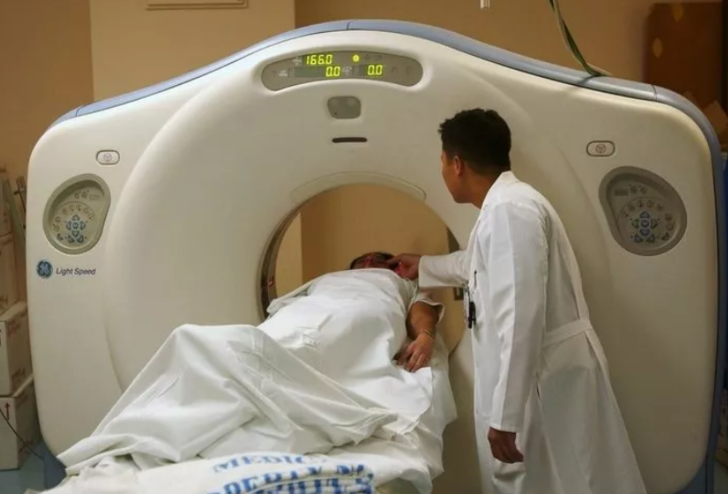 Terlemeniz sıcak havalardan kaynaklanmıyor olabilir! O tehlikeli hastalığın belirtisi... G3