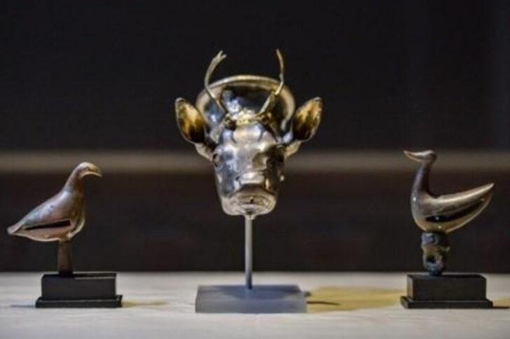 ABD'den seccade örtüsü, İngiltere'den Eros başı... Yurt dışına kaçırılan 22 bin 424 eser ana vatana geri döndü G1