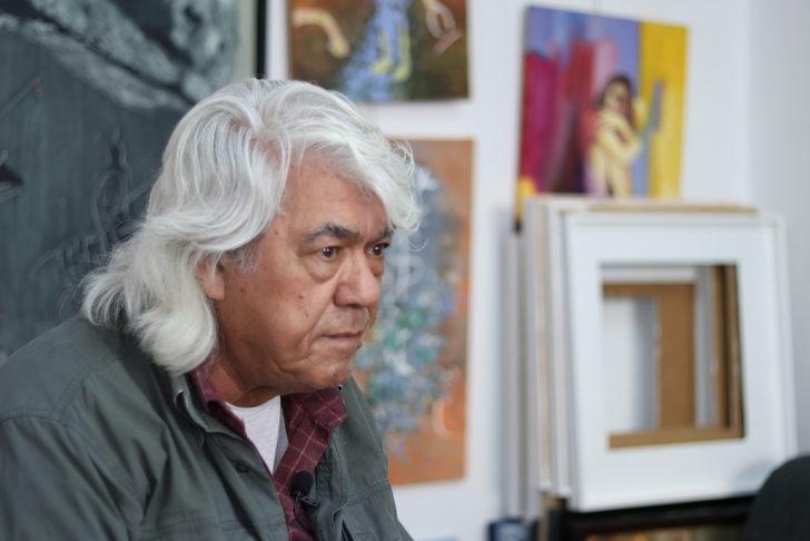 Antalya'da emekli öğretmen tarihi kaya resimlerini özgün yorumla tuvale aktarıyor G3