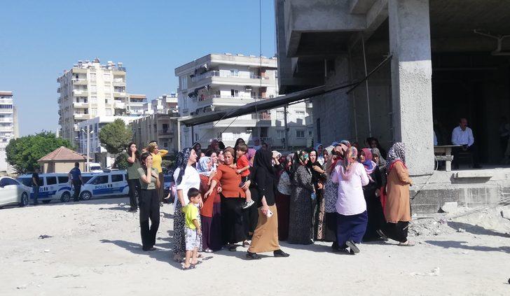 Mersin'de üzerine kalas parçaları düşen işçi hayatını kaybetti G2