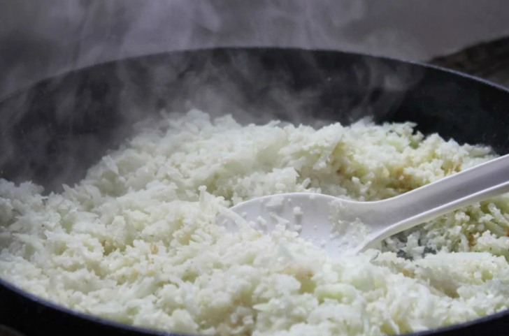 Üzülmeyin! Herkesin başına gelebilir: Lapa pilavları kurtaracak püf noktalar G4