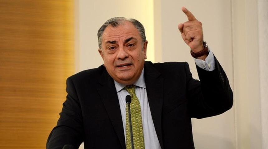 Türkeş'in adı Genel Merkez'deki asansörden söküldü