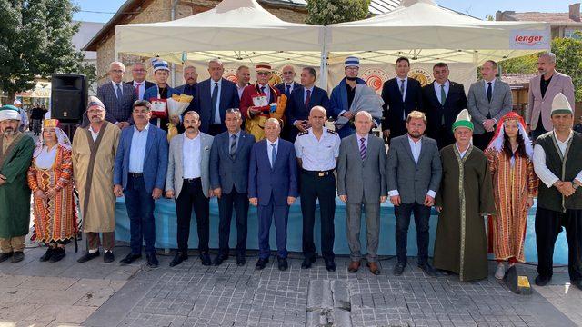 Kırşehir'de ilin Ahisi, kalfası ve çırağına Ahi duası ile ödülleri verildi