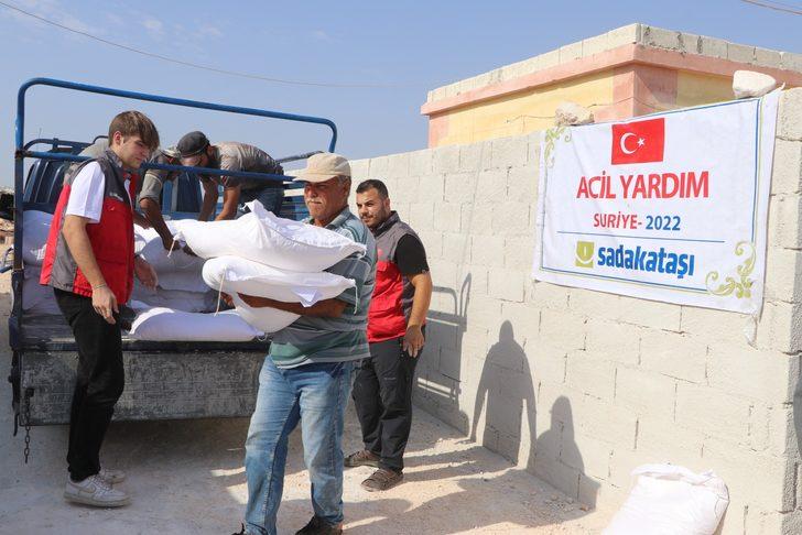 Sadakataşı Derneğinden İdlib'e yardım G1