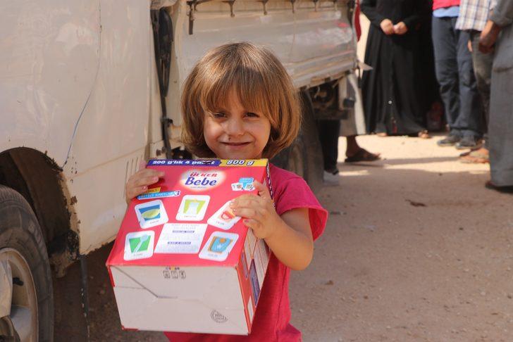 Sadakataşı Derneğinden İdlib'e yardım G3