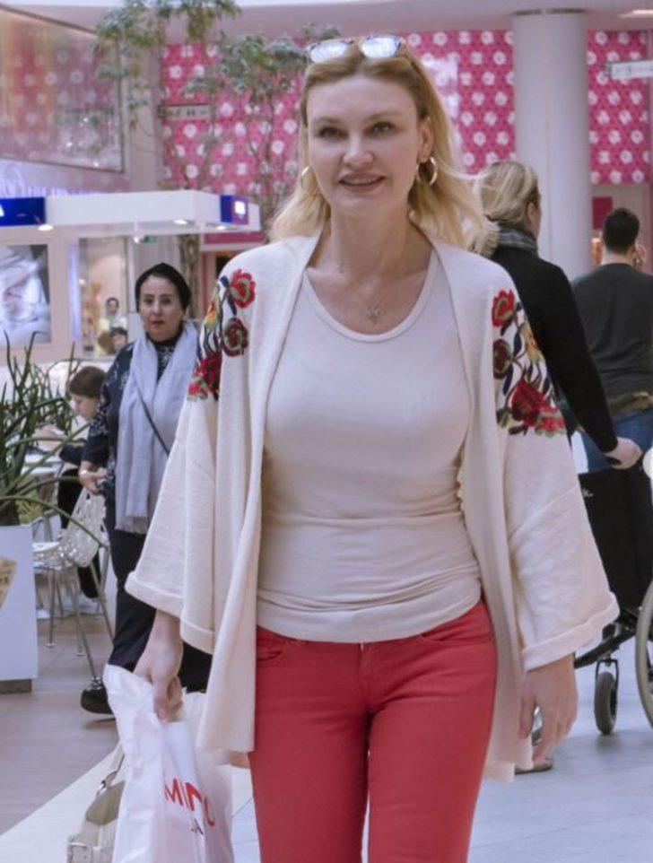 Çarkıfelek'in hostesi olarak tanınmıştı! Yasemin Koşal'ın son hali G4