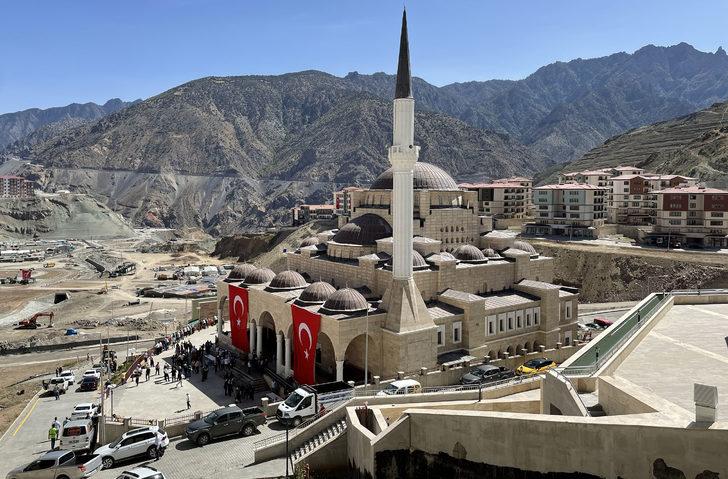 Yusufeli'nin yeni yerleşim yerine taşınma süreci başladı G1