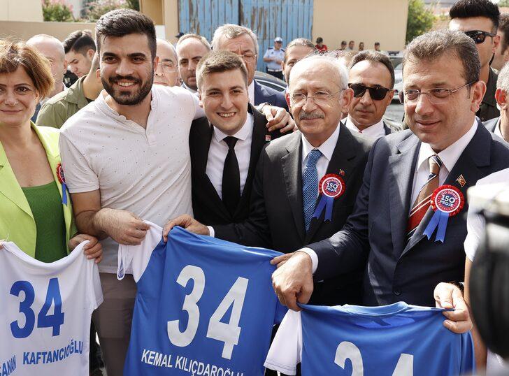 CHP Genel Başkanı Kemal Kılıçdaroğlu Silivri'de vatandaşla buluştu: G1