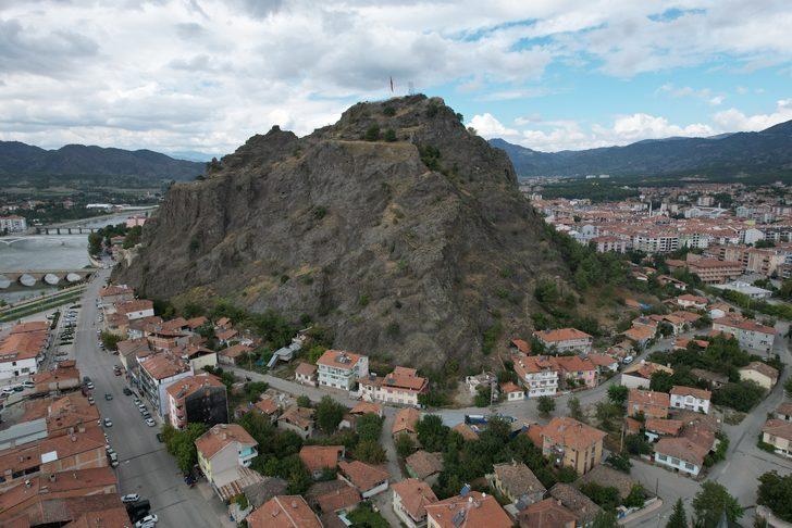 Çorum'da 7 bin yıllık Kandiber Kalesi'nin etrafı yeşil alana dönüştürülecek G1