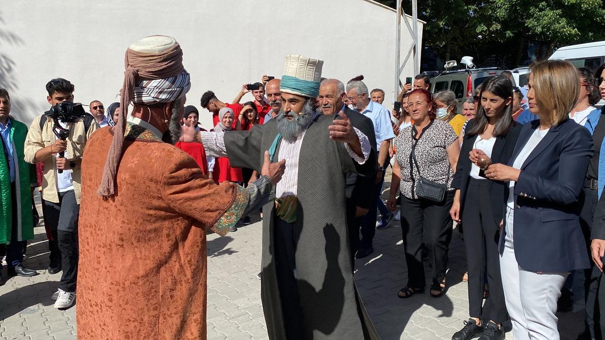 Kırşehir'de Ahi Evran Veli ile Hacı Bektaş Veli'nin 13. y&uuml;zyıldaki buluşması canlandırıldı