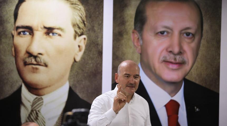 İçişleri Bakanı Soylu, partisinin Kırklareli İl Başkanlığında konuştu: