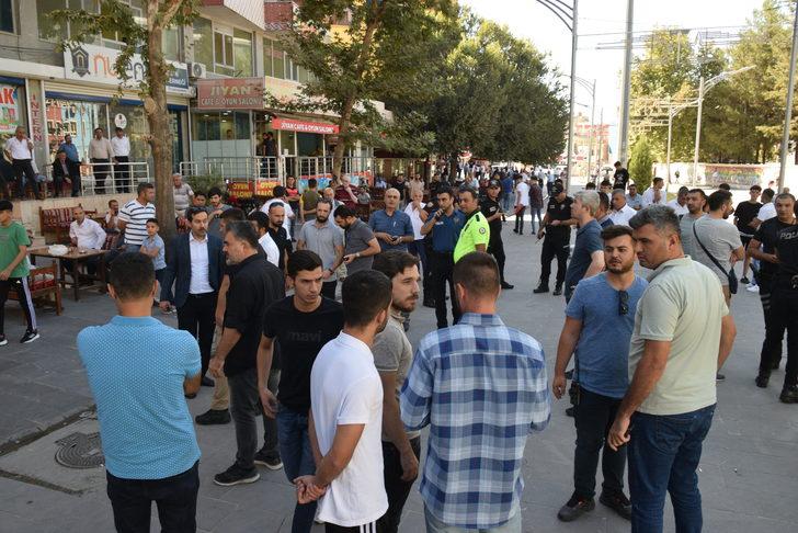 Batman'da polise bıçakla saldıran şüpheli etkisiz hale getirildi G1