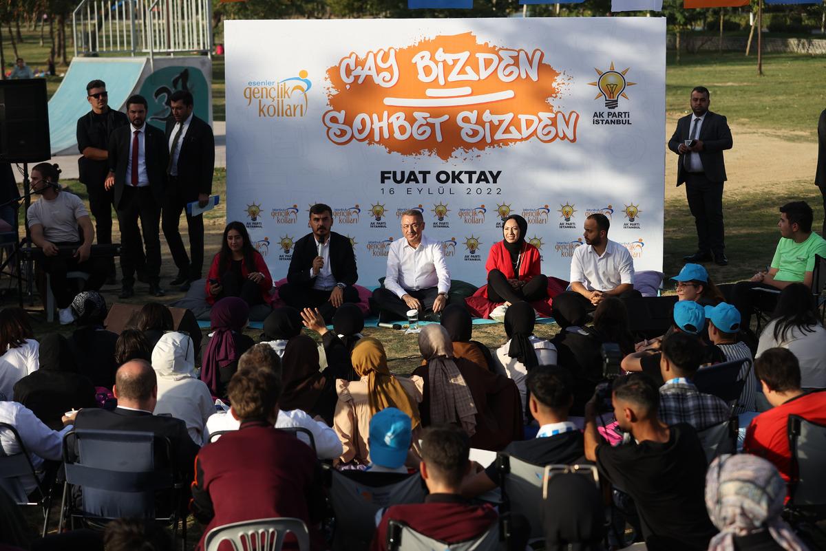 Cumhurbaşkanı Yardımcısı Oktay, Esenler'de "Gen&ccedil;lik Buluşması"na katıldı: