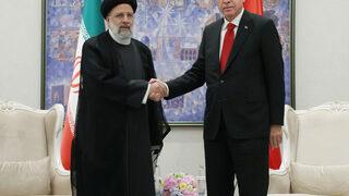 Cumhurbaşkanı Erdoğan, İran Cumhurbaşkanı Reisi ile bir araya geldi
