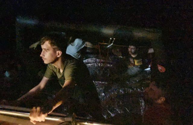 İzmir'de geri itilen 5 düzensiz göçmen kurtarıldı, 49 göçmen yakalandı