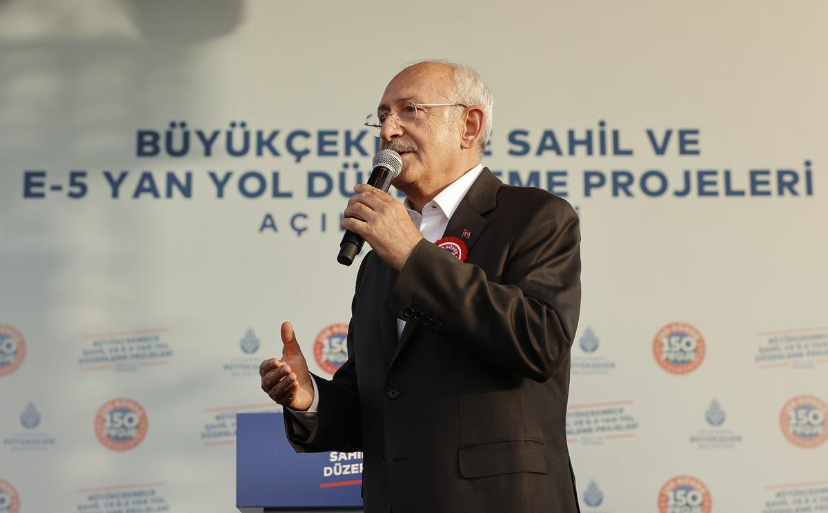 Kılı&ccedil;daroğlu, "B&uuml;y&uuml;k&ccedil;ekmece Sahil ve E-5 Yan Yol D&uuml;zenleme Projeleri A&ccedil;ılış T&ouml;reni"nde konuştu:
