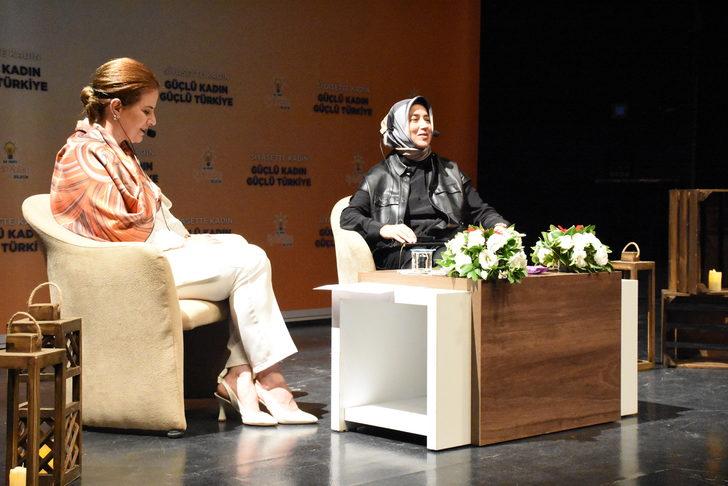 AK Parti Genel Başkan Yardımcısı Özlem Zengin, Şeyh Edebali Türbesi'ni ziyaret etti G4