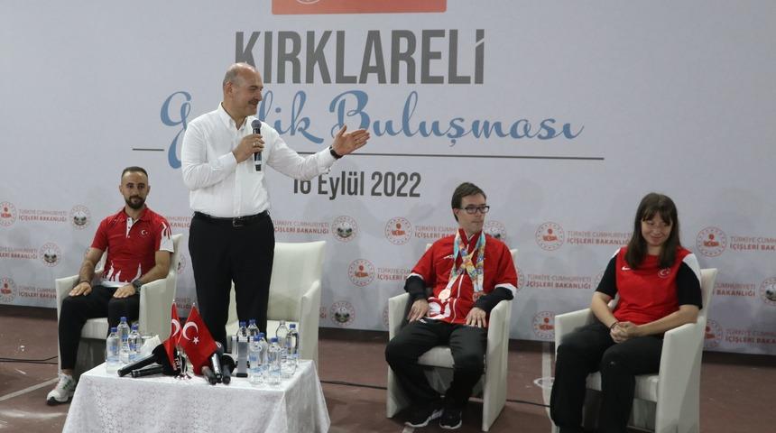 İçişleri Bakanı Soylu, Kırklareli'nde gençlerle buluştu: (1)