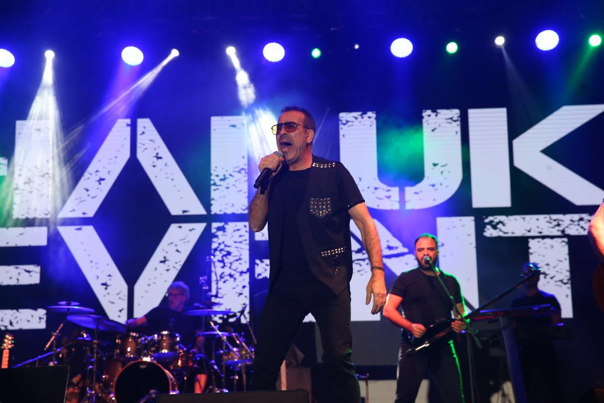 Haluk Levent Gaziantep'te konser verdi