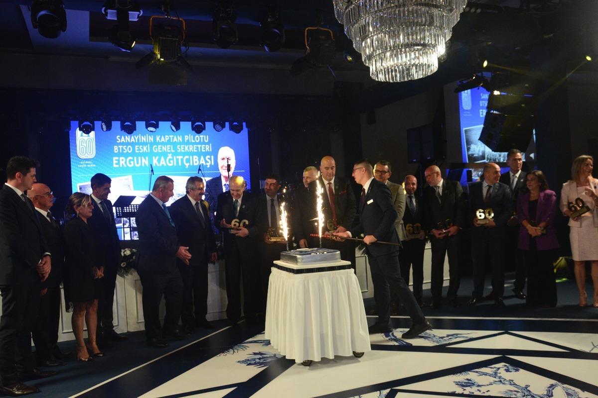 Bursa Organize Sanayi B&ouml;lgesi'nin 60. kuruluş yıl d&ouml;n&uuml;m&uuml; konserle kutlandı