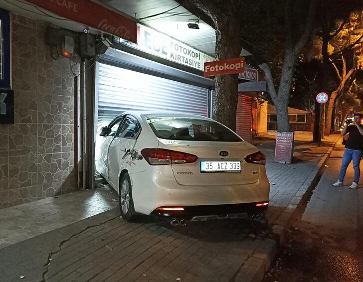 İzmir'de otomobil iş yerine girdi G3