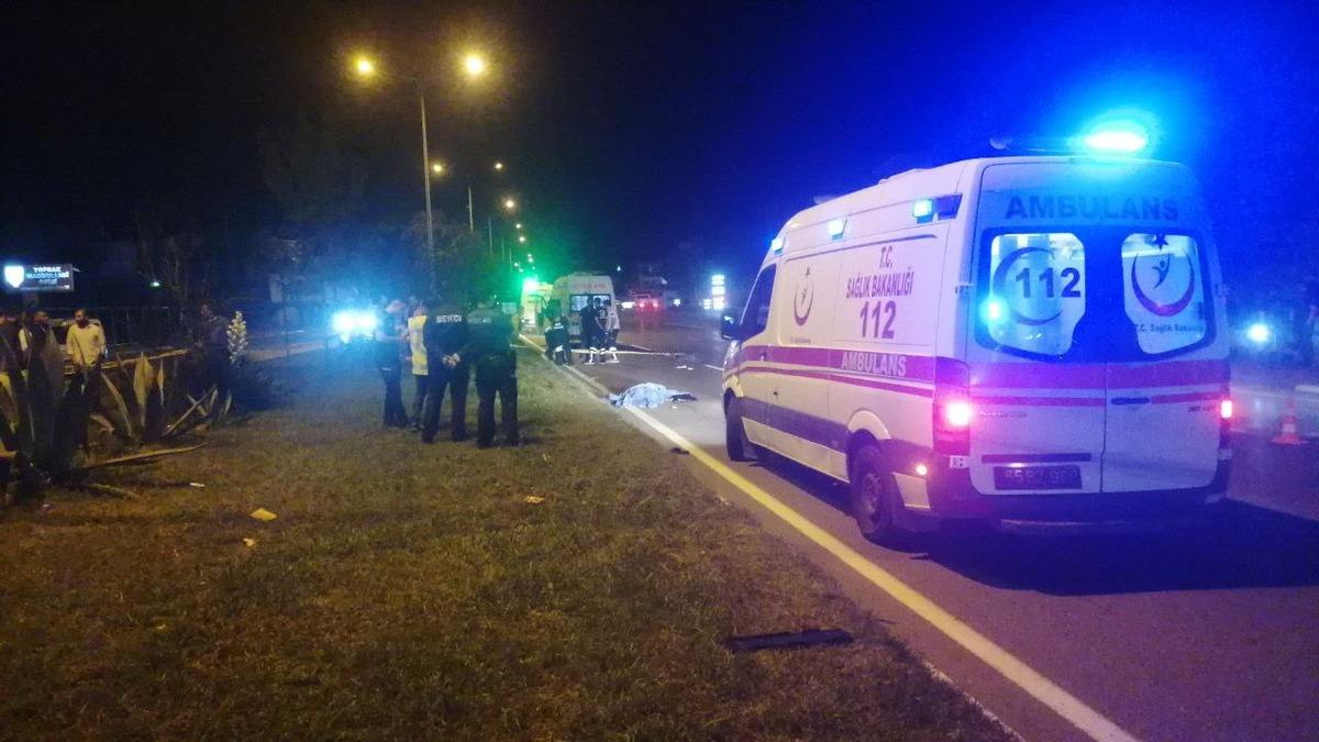 Samsun'da otomobilin &ccedil;arptığı anne ile oğlu &ouml;ld&uuml;