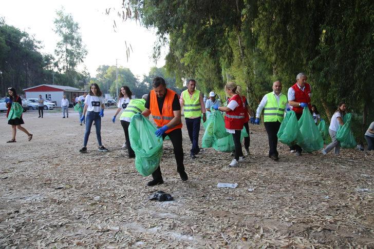 Adana'da Dünya Temizlik Günü kapsamında "çöp toplama" etkinliği yapıldı G3
