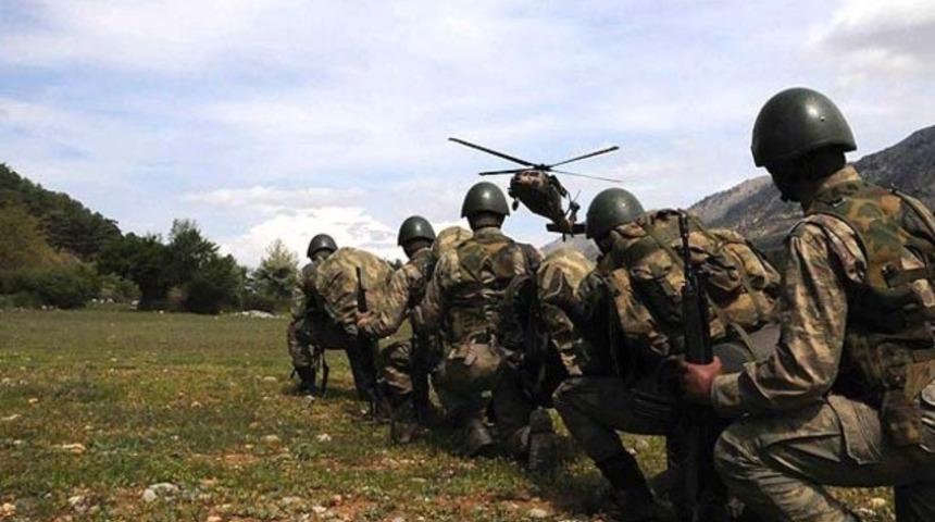 Şırnak'ta 8 ter&ouml;rist &ouml;ld&uuml;r&uuml;ld&uuml;