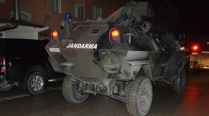 Siirt'te zırhlı araca roketli saldırı