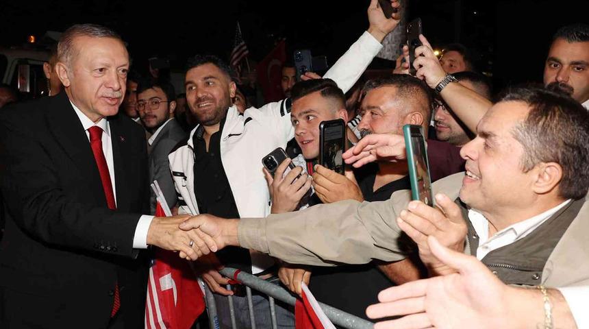 Cumhurbaşkanı Erdoğan'ın yoğun diplomasi trafiği devam ediyor! ABD ziyaretinde sevgi gösterisi