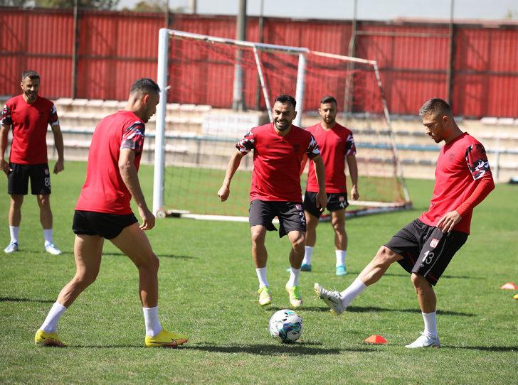 Sivasspor, MKE Ankaragücü maçının hazırlıklarını tamamladı G3