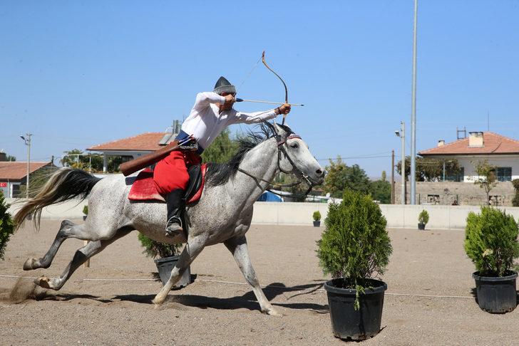 Atlı Okçuluk Türkiye Şampiyonası final yarışları, Kayseri'de başladı G2