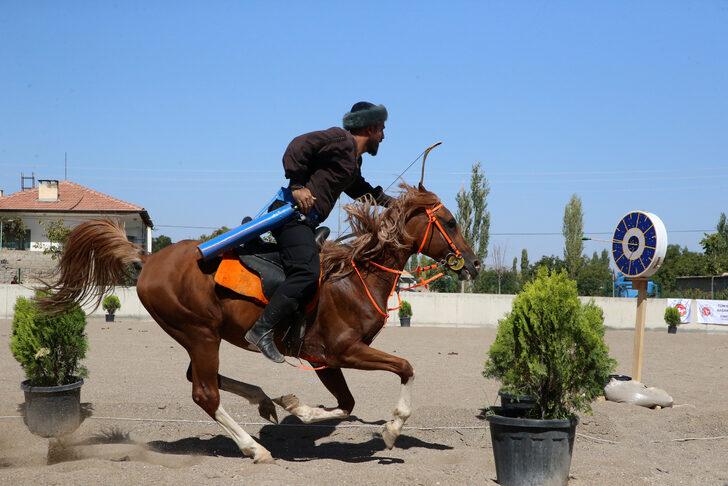 Atlı Okçuluk Türkiye Şampiyonası final yarışları, Kayseri'de başladı G4