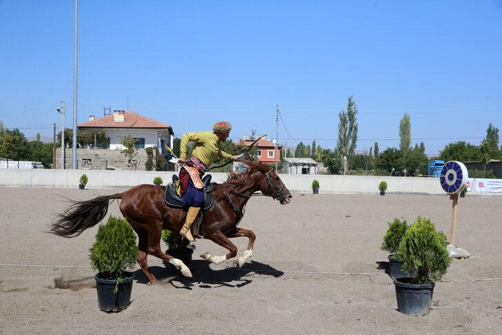 Atlı Okçuluk Türkiye Şampiyonası final yarışları, Kayseri'de başladı G5