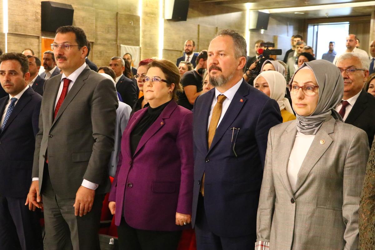 Aile ve Sosyal Hizmetler Bakanı Yanık, "2023'e Doğru Şehir Buluşmaları" programında konuştu: