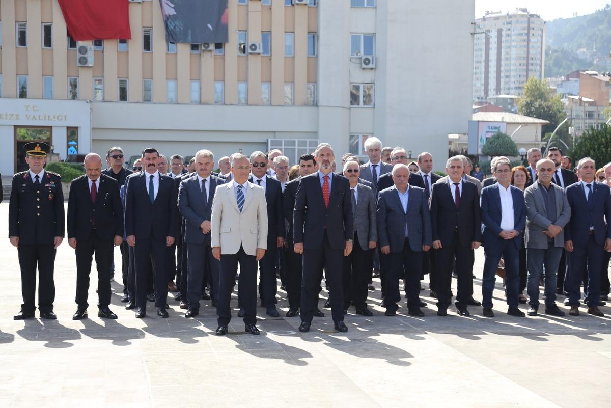 B&uuml;y&uuml;k &Ouml;nder Atat&uuml;rk'&uuml;n Rize'ye gelişinin 98. yıl d&ouml;n&uuml;m&uuml; t&ouml;renle kutlandı
