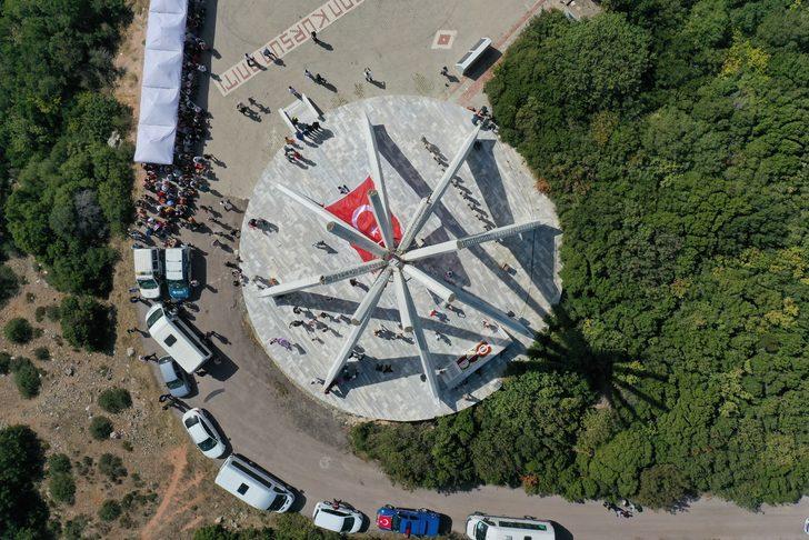 Milli Mücadele'nin başladığı Samsun'dan son kurşunun atıldığı Bandırma'ya Türk bayrağını taşıdı G3