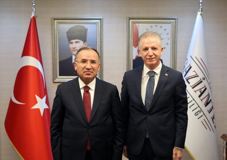 Adalet Bakanı Bozdağ, Gaziantep Valiliğini ziyaret etti G3