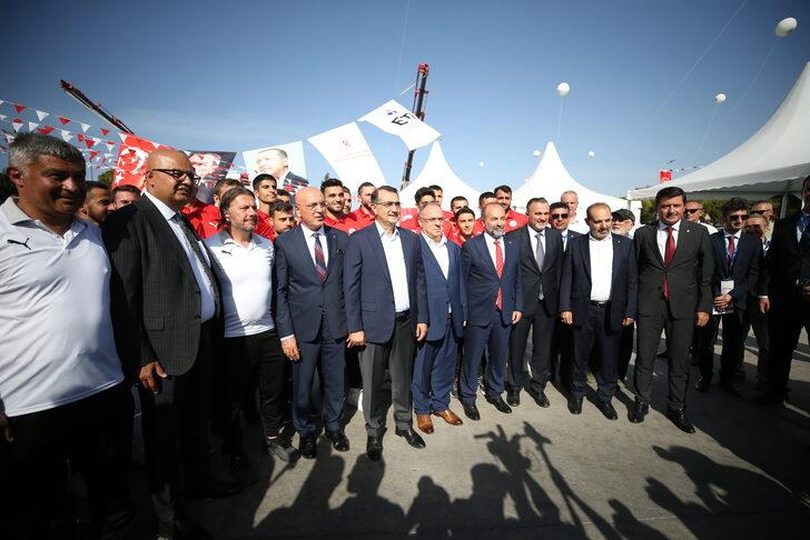 Eti Maden Genel Müdürü Keleşer, Bandırma'da ferrobor tesisinin temel atma töreninde konuştu: G1