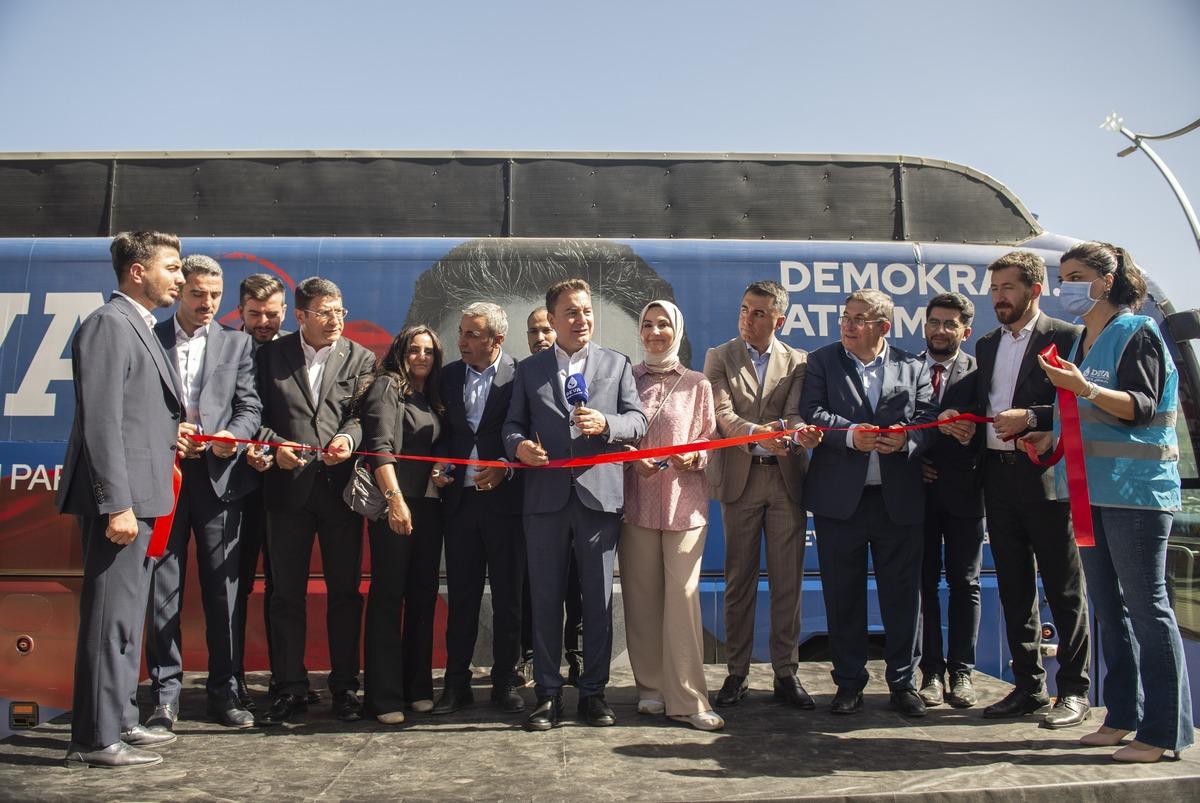 DEVA Partisi Genel Başkanı Babacan, Tunceli'de parti binasının a&ccedil;ılışını yaptı
